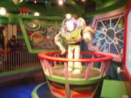 �o�Y�E���C�g�C���[�̃A�X�g���u���X�^�[