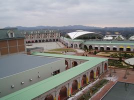���C���E�r�[���ق̉���