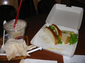 昼はモカとサンドウィッチv・・・多かった(笑)